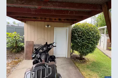 4254 Eden St SE, Salem, OR 97317 - Photo 2