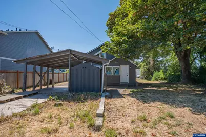 127 S Williams St, Lebanon, OR 97355 - Photo 2