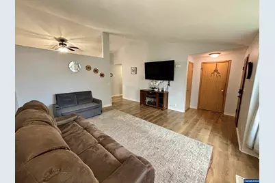 4223 Donalyn St NE, Salem, OR 97301 - Photo 6
