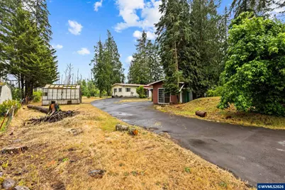 40637 Shoreline Dr, Lyons, OR 97358 - Photo 2