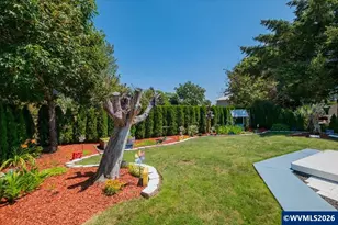 300 SE Lacreole Dr, Dallas, OR 97338 - Photo 36