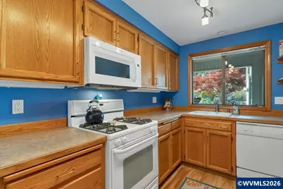 1510 Madras St SE, Salem, OR 97306 - Photo 10