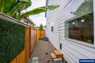 1455 Broadway Av N, Monmouth, OR 97361 - Photo 34