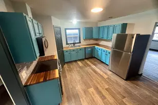 1551 SW Ellis St, Dallas, OR 97338 - Photo 6
