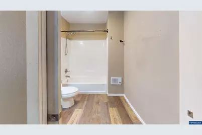 1551 SW Ellis St, Dallas, OR 97338 - Photo 12