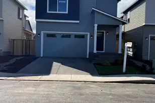 7426 SE Berg Dr, Corvallis, OR 97330 - Photo 1