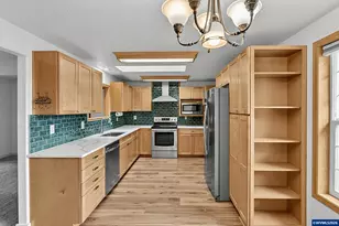278 Edwards Rd S, Monmouth, OR 97361 - Photo 8