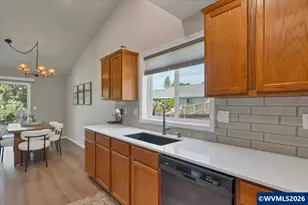 585 NW Marshall St, Dallas, OR 97338 - Photo 16