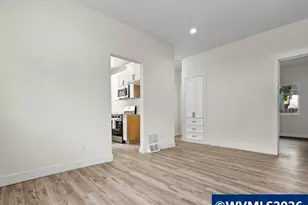 260 20th St SE, Salem, OR 97301 - Photo 10