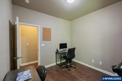 4887 Forsythe Dr SE, Salem, OR 97302 - Photo 16