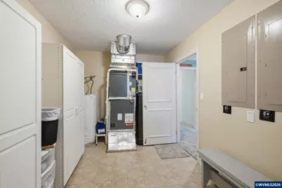 6090 Hwy 211 Hwy, Hubbard, OR 97032 - Photo 30