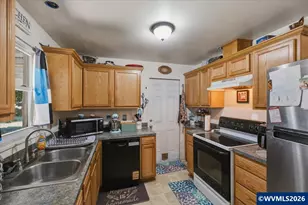 1418 Westwood Ln, Sweet Home, OR 97386 - Photo 10