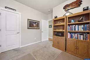 1589 SE Loganberry St, Dallas, OR 97338 - Photo 8
