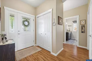 1589 SE Loganberry St, Dallas, OR 97338 - Photo 6
