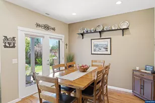 1589 SE Loganberry St, Dallas, OR 97338 - Photo 18