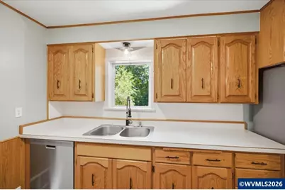 940 Oak Ter, Sweet Home, OR 97386 - Photo 18