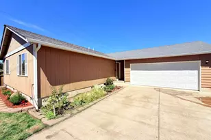 1780 Tamarack St, Sweet Home, OR 97386 - Photo 2