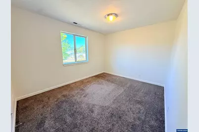 1780 Tamarack St, Sweet Home, OR 97386 - Photo 14