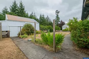 9075 Fort Hill Rd, Willamina, OR 97396 - Photo 32