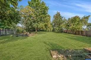 265 S 7th St, Jefferson, OR 97352 - Photo 2
