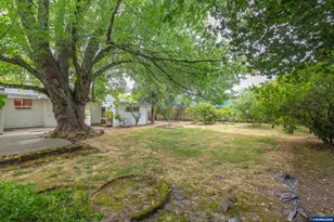 2420 Pine Ln SE, Albany, OR 97322 - Photo 32