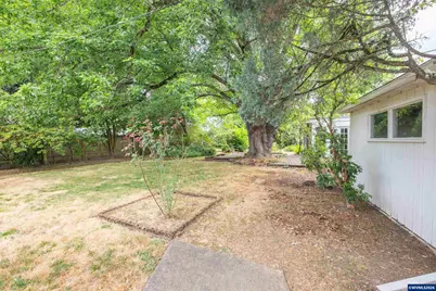 2420 Pine Ln SE, Albany, OR 97322 - Photo 28