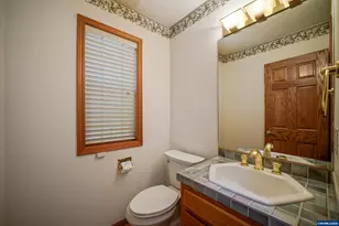 2220 Park Ter NW, Albany, OR 97321 - Photo 12