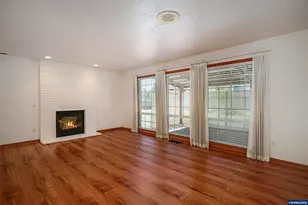 2220 Park Ter NW, Albany, OR 97321 - Photo 14