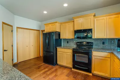 2030 Lakeland Wy, Eugene, OR 97408 - Photo 10