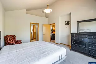 2030 Lakeland Way, Eugene, OR 97408 - Photo 22