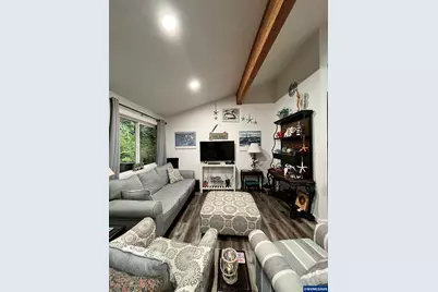 190 SW The Pines Dr, Depoe Bay, OR 97341 - Photo 18