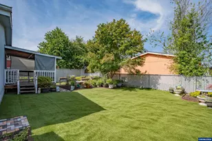 3200 Oak Terrace Dr, Lebanon, OR 97355 - Photo 2