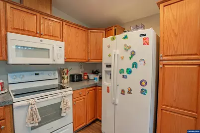 3200 Oak Terrace #3 Dr, Lebanon, OR 97355 - Photo 8