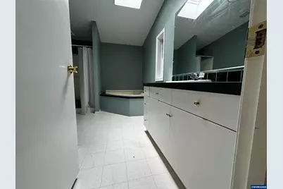 229 N Main St, Coos Bay, OR 97420 - Photo 22