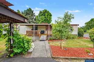 340 NE Crest St, Sublimity, OR 97385 - Photo 1