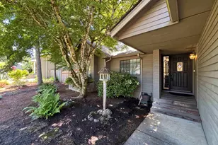 1750 Cinnamon Hill Dr SE, Salem, OR 97306 - Photo 4