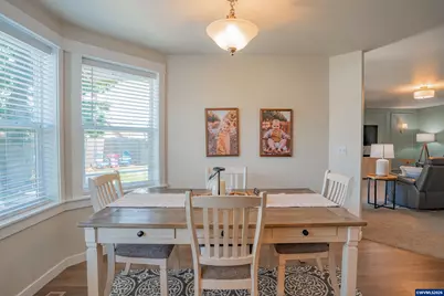 323 Shannon Pl, Lebanon, OR 97355 - Photo 12