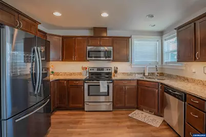 323 Shannon Pl, Lebanon, OR 97355 - Photo 4