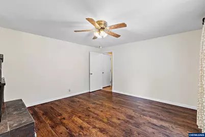 3825 Stephens St NE, Salem, OR 97305 - Photo 10