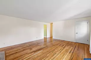 3825 Stephens St NE, Salem, OR 97305 - Photo 6