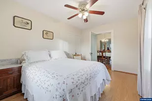 38808 N Main St, Scio, OR 97374 - Photo 18