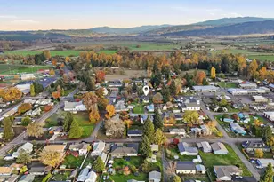 38808 N Main St, Scio, OR 97374 - Photo 46