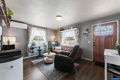 297 SW Walnut Av, Dallas, OR 97338 - Photo 4