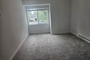 1060 Park Ave, Woodburn, OR 97071 - Photo 6