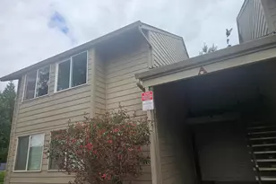 1060 Park Ave, Woodburn, OR 97071 - Photo 1