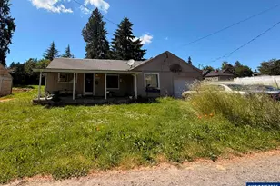 3335 Maywood Dr SE, Salem, OR 97302 - Photo 1