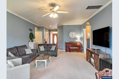 2663 Baines Bl, Hubbard, OR 97362 - Photo 8