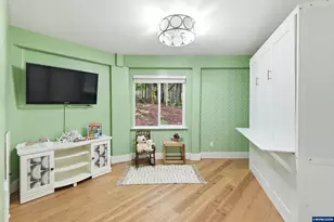 110 E Warren St, Detroit, OR 97342 - Photo 18