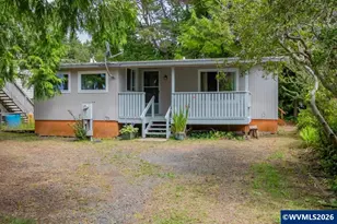 220 SE Hazelton Pl, Depoe Bay, OR 97341 - Photo 2