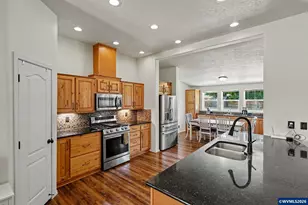 2999 Buena Crest Ln NE, Salem, OR 97303 - Photo 16
